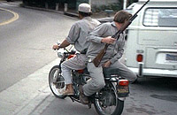 LA scène de moto du film. et ce n'est même pas nos deux "héros" qui sont dessus!