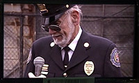 Romero en Chef de Police aperçut à la télé.
