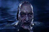Ce zombie-nageur a faim de chair humaine!